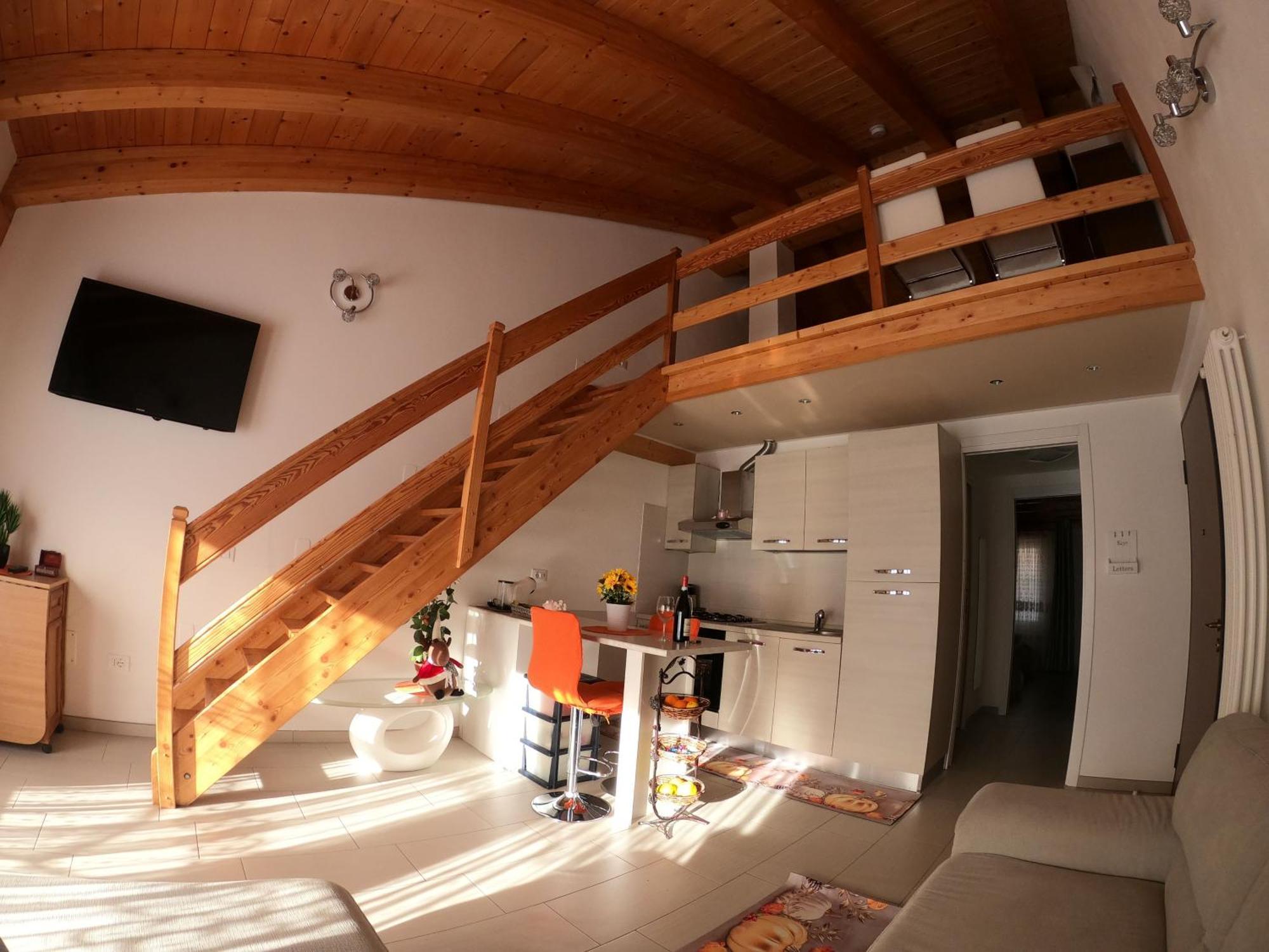 La Villa Gialla Aosta Zewnętrze zdjęcie
